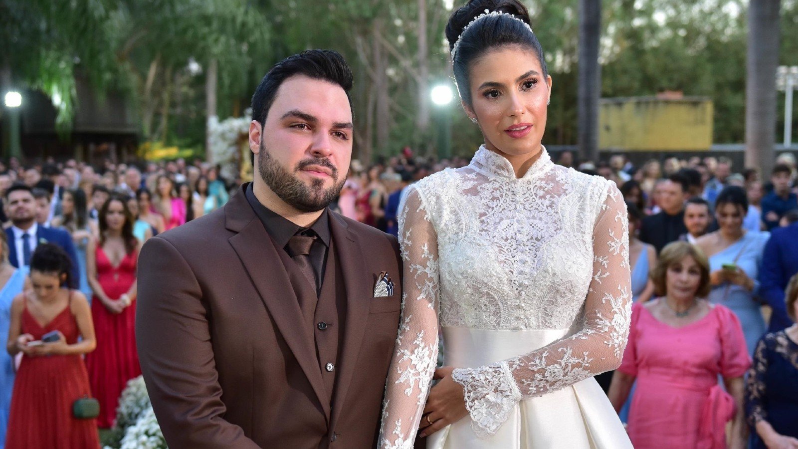 Vestido de casamento da nora de Luciano Camargo é perfeito para noivas  clássicas - Mulher